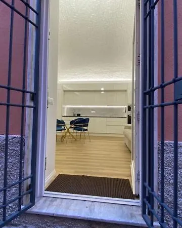 Διαμέρισμα Little White House Loano