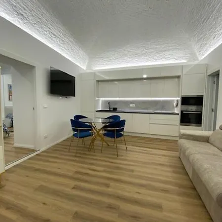 Little White House *