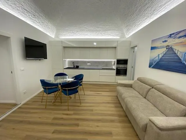 Little White House Loano