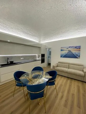Little White House * Loano